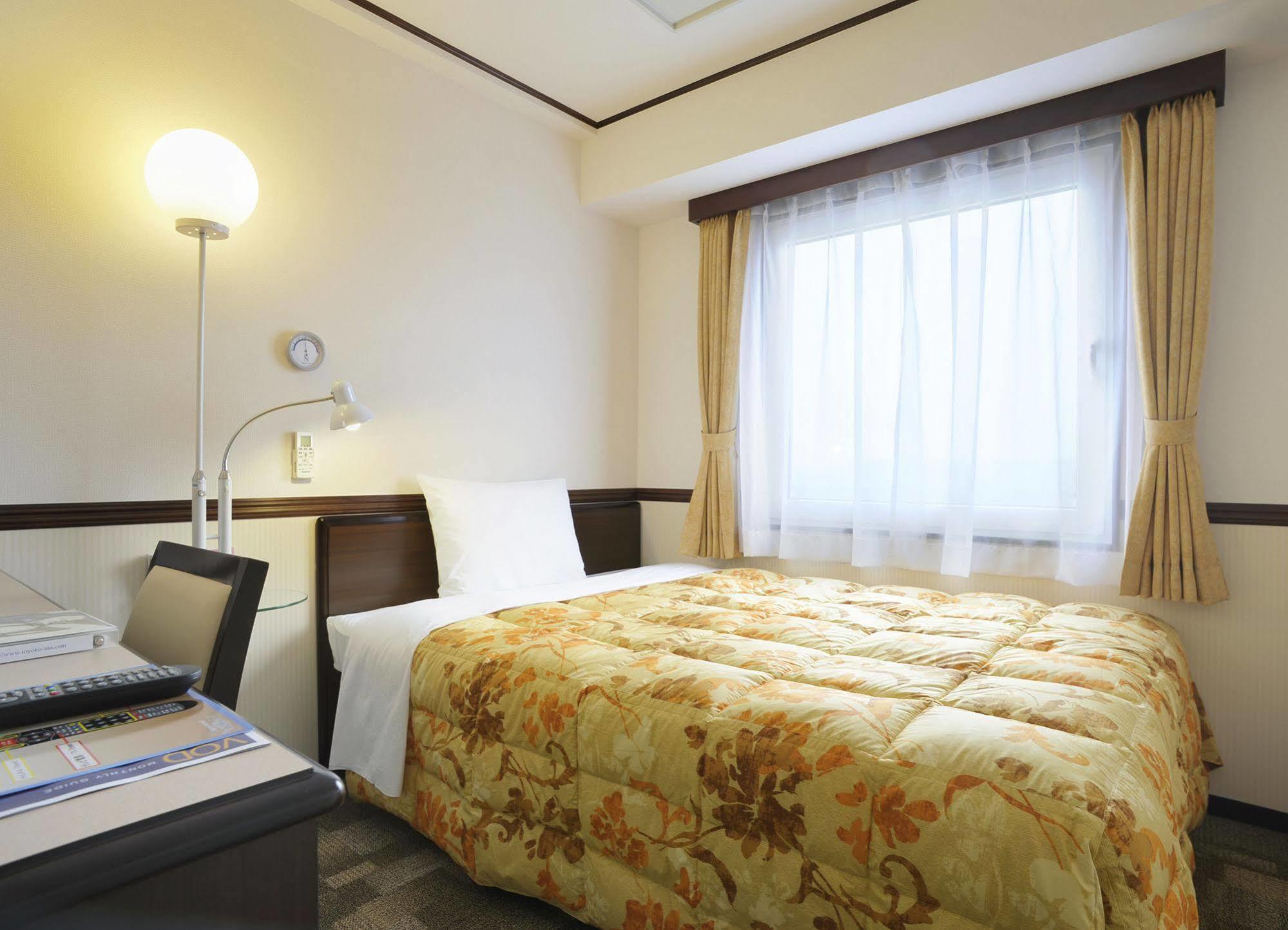 Toyoko Inn Shin-Yamaguchi-Eki Shinkansen-Guchi Екстериор снимка