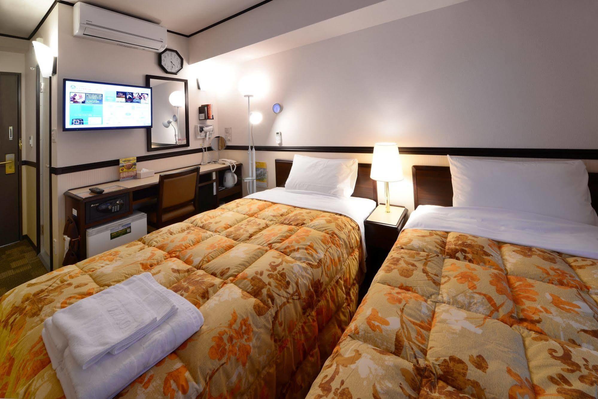 Toyoko Inn Shin-Yamaguchi-Eki Shinkansen-Guchi Екстериор снимка